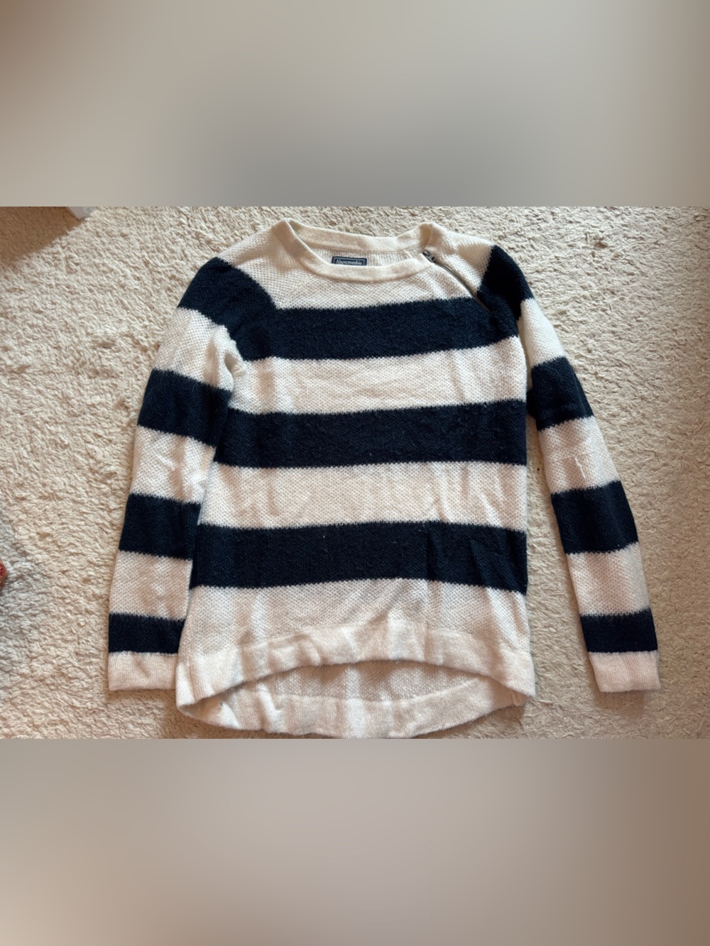 5/$20 Abercrombie & fitch stripe sweater